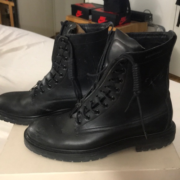 Burberry Black Leather Boot - Picture 2 of 7